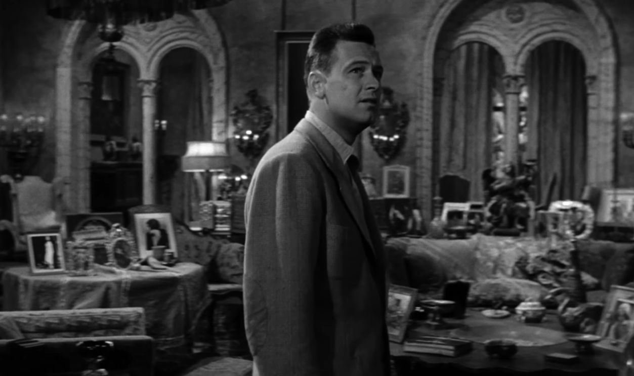 Screenshot from Sunset Boulevard (1950)