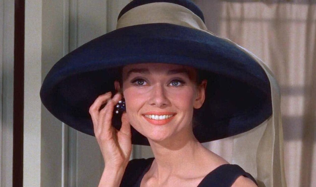 File:Audrey Hepburn Tiffany's.jpg
