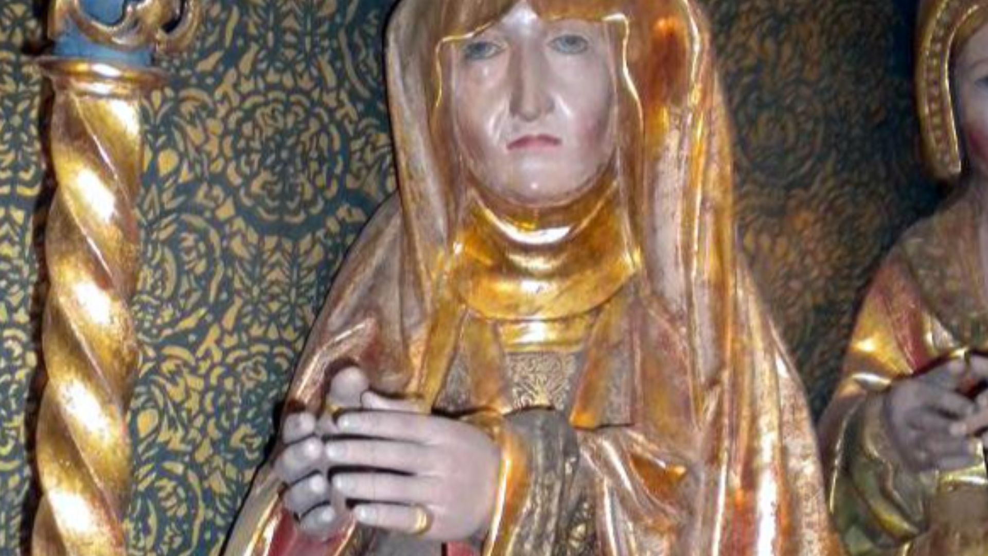 File:Christina of Denmark, Norway & Sweden (1497) & daughter-in-law Elizabeth sculpture c 1530.jpg