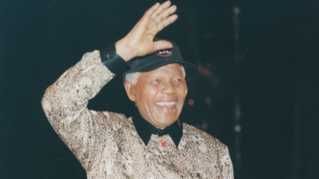 Nelson Mandela, 2000