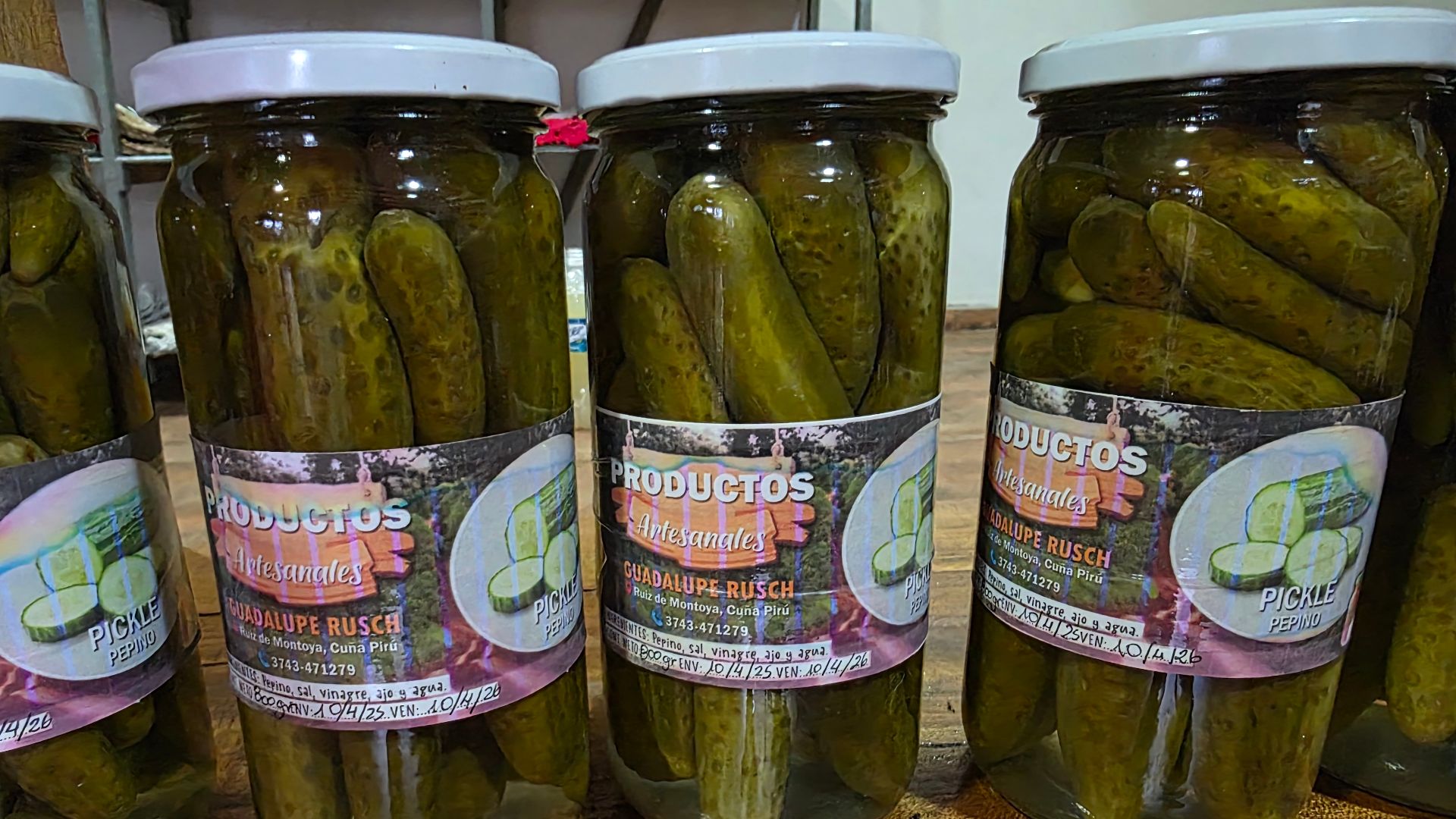 File:Pickles de pepino artesanales del Valle del Cuña Pirú (Ruiz de Montoya, Provincia de Misiones, Argentina).jpg