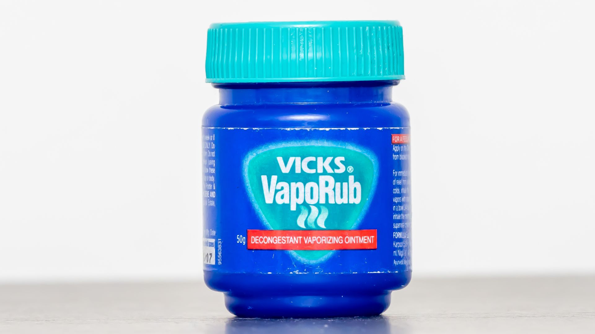 File:Vicks VapoRub (51013600352).jpg