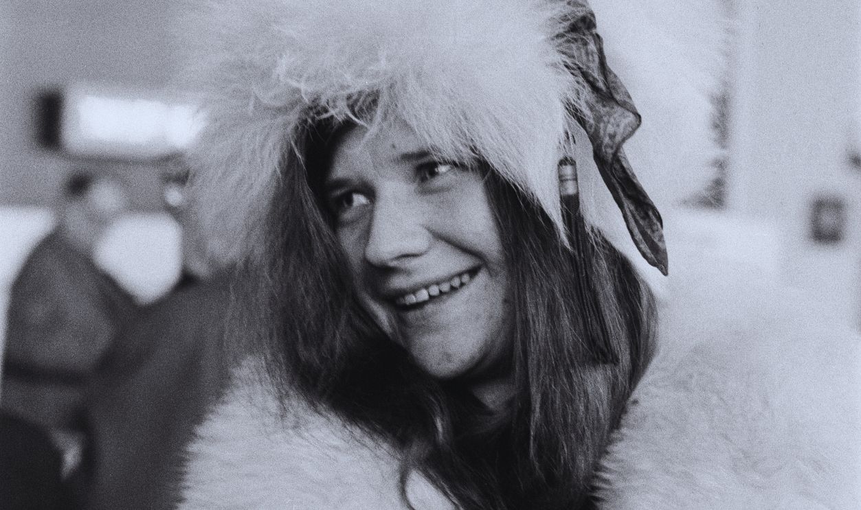 Gettyimages - 2155346598, Janis Joplin Arrives In The UK 1969 Janis Joplin, American singer arrives in the UK with her group, pictured at London Heathrow Airport, Wednesday 2nd April 1969.