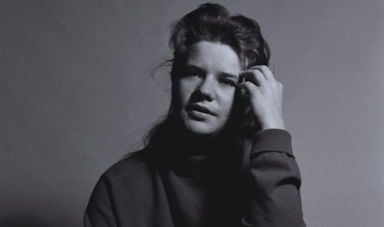 Gettyimages - 2229481304, Janis Joplin American singer-songwriter Janis Joplin posing for a portrait, circa 1963.
