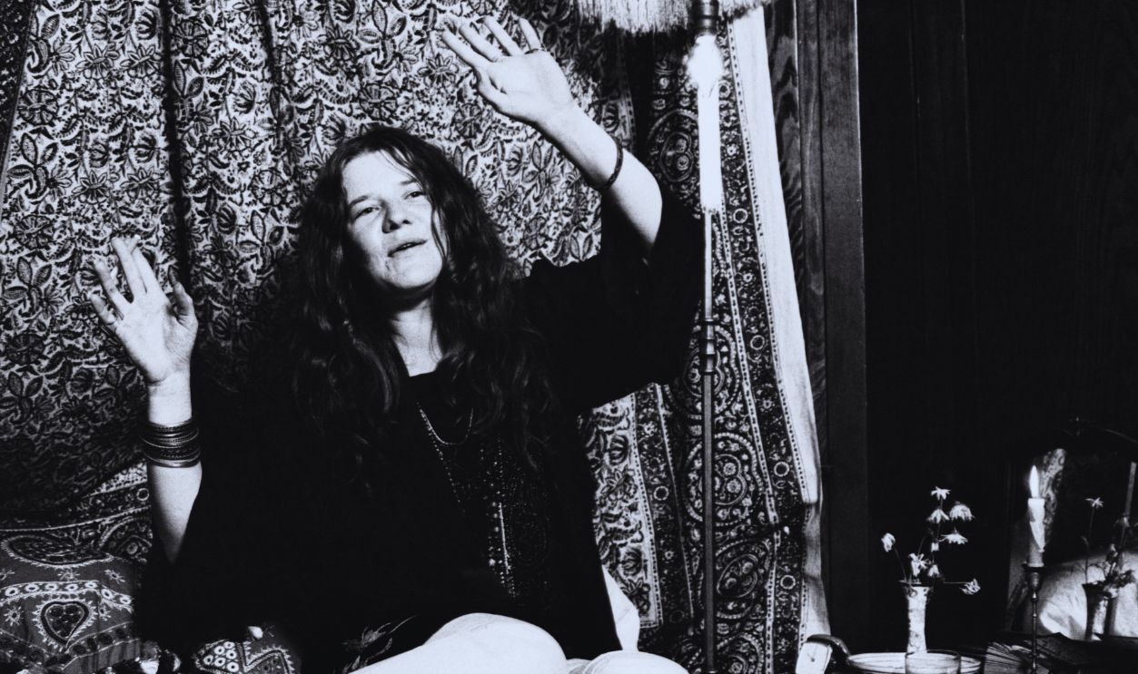 Gettyimages - 576840492, Janis Joplin at Home Blues singer Janis Joplin at home in San Francisco, circa 1967. 