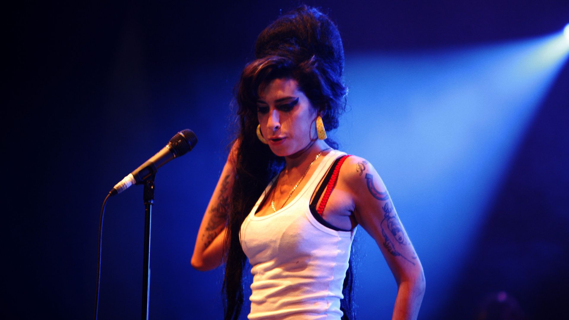 File:Amy Winehouse f5048439.jpg