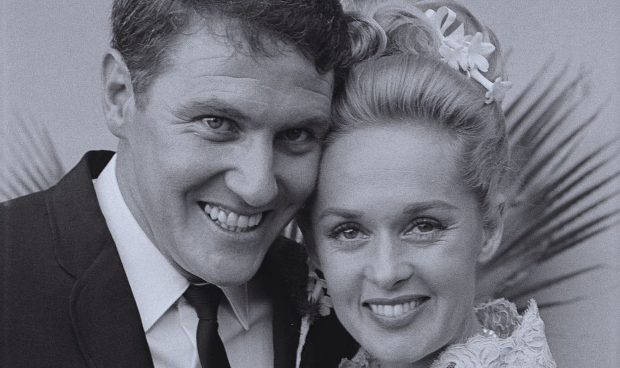 Gettyimages - 515582240, Tippi Hedren & Noel Marshall,Wedding Day (Original Caption) 9/30/1964-Hollywood, Calfornia: A real happy couple Tippi Hedren, Hollywood film star and Mayor of Universal City, and talent agent and manager Noel Marshall. That's because they were just proclaimed man and wife by Dr. A. J. Soldan, pastor of the Lutheran Village Church of Westwood (Sept. 27). 