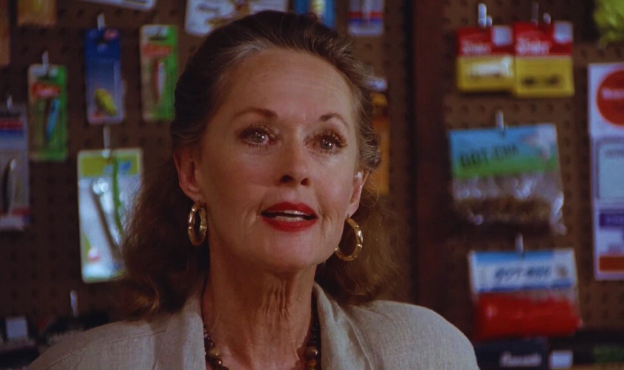 Screenshot from The Birds II: Land’s End (1994)