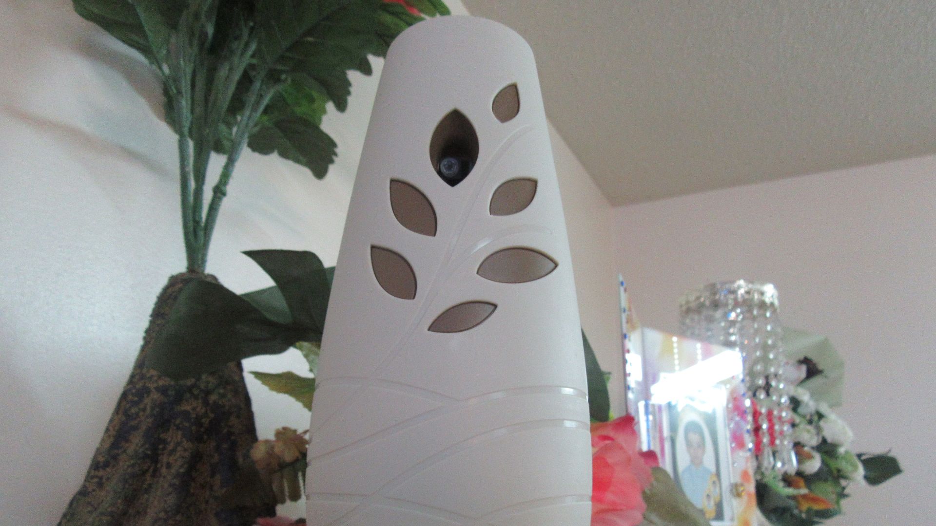 File:Automatic Air Freshner.jpg