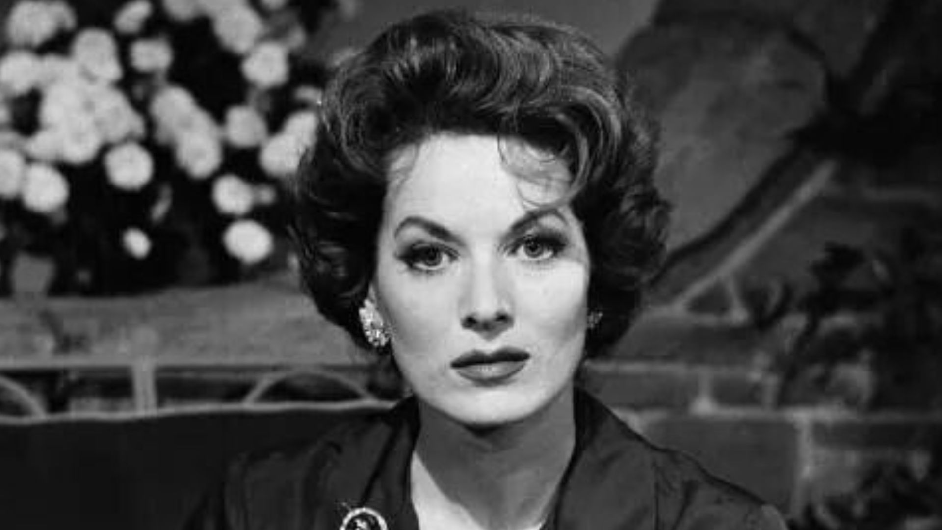 File:Maureen O'hara as Kay Miniver.jpg