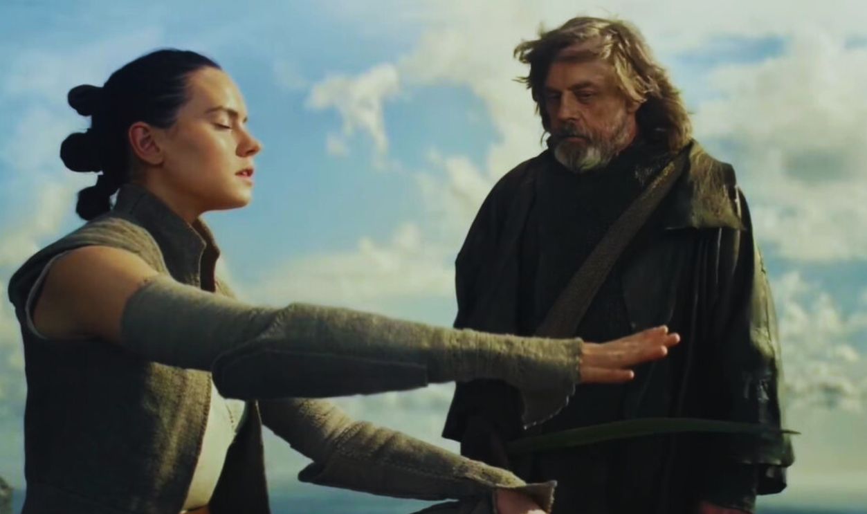 Screenshot from Star Wars: The Last Jedi (2017)