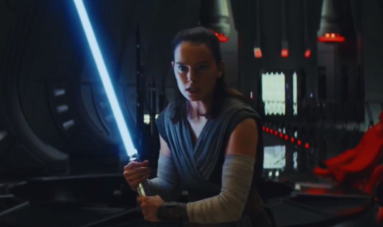 Screenshot from Star Wars: The Last Jedi (2017)