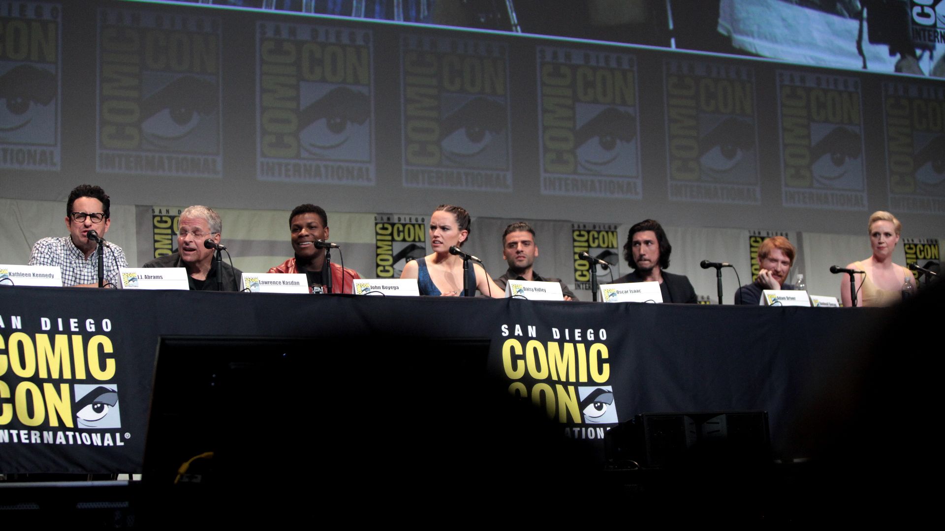 File:SDCC 2015 - Star Wars The Force Awakens panel (19059488333).jpg