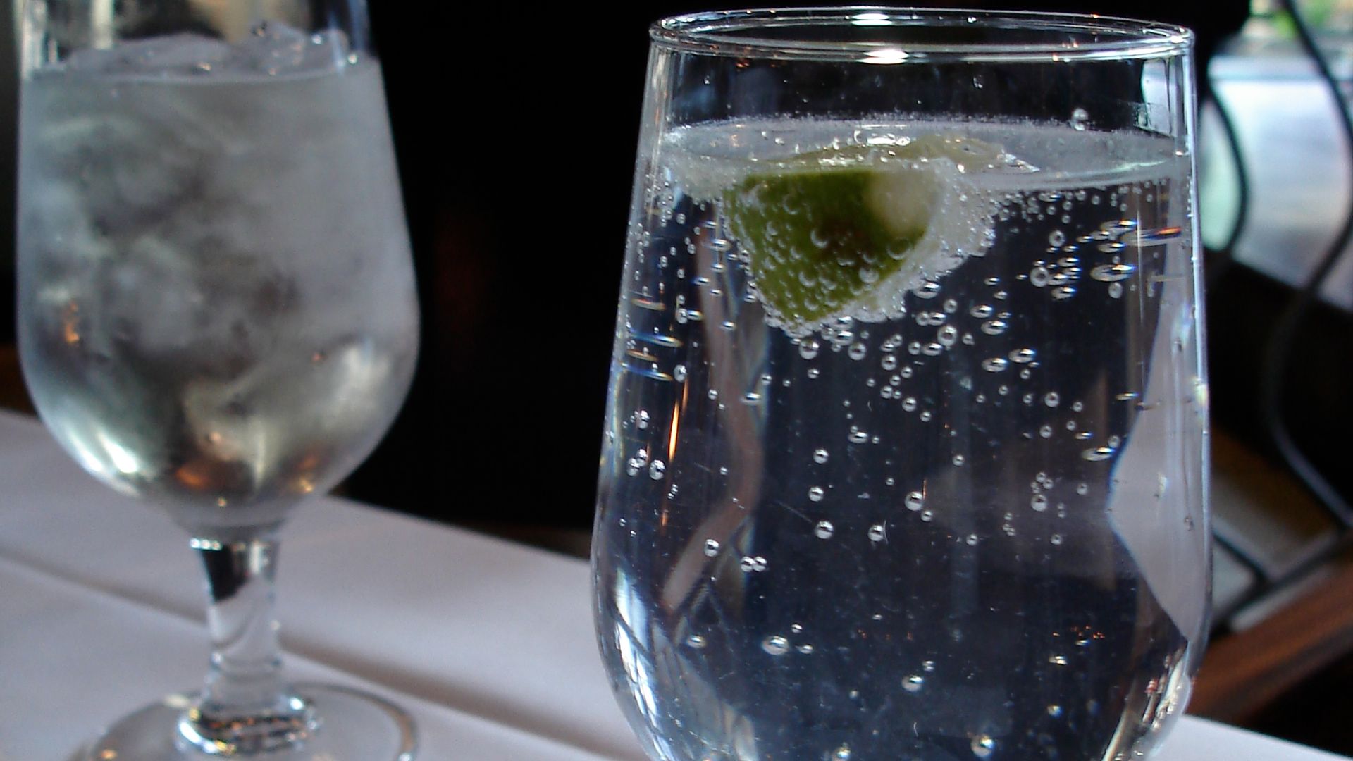 File:Sparkling Water (4675945072).jpg