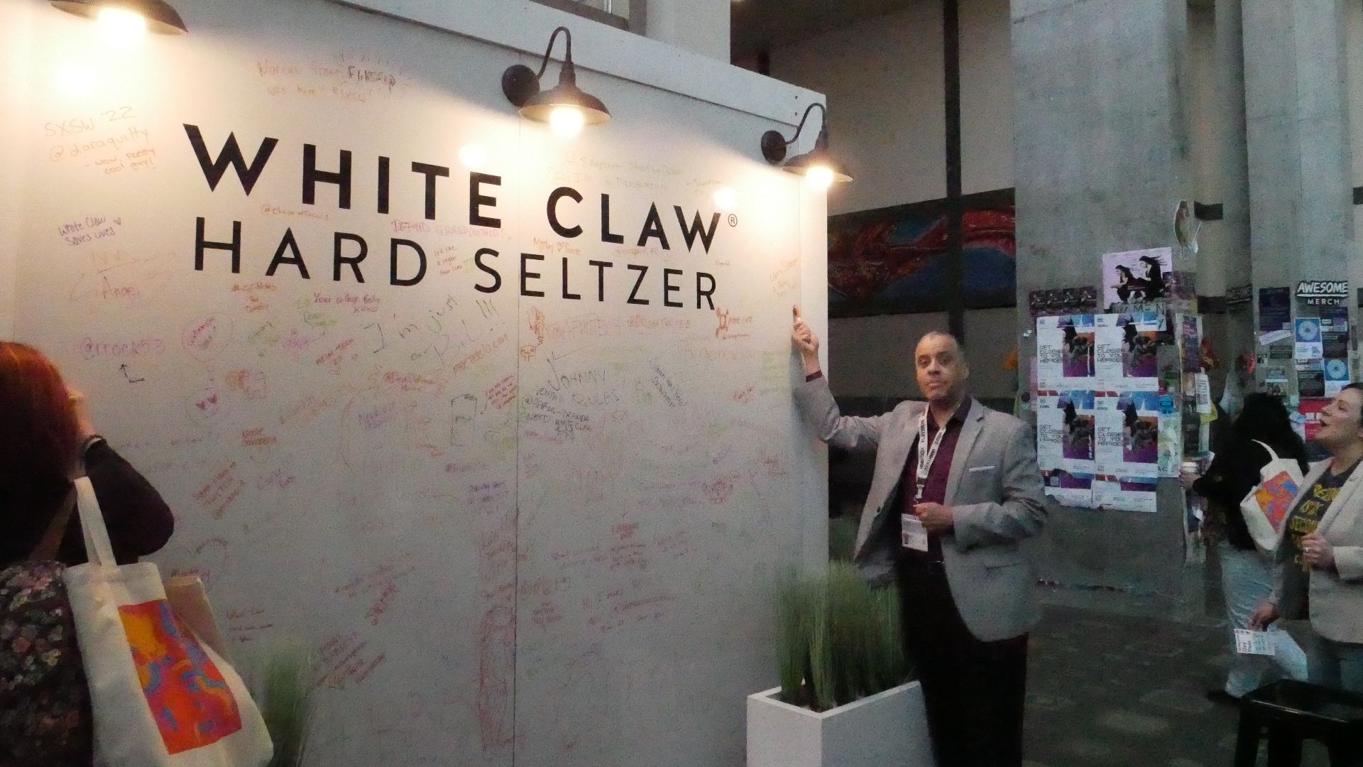 File:SXSW 2022 - Larry Sharpe pointing to whiteboard for White Claw Hard Seltzer.jpg