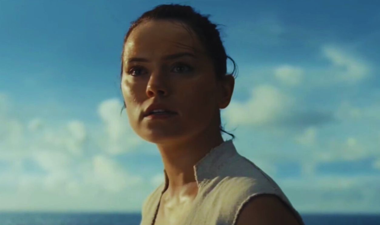 Screenshot from Star Wars: The Last Jedi (2017)