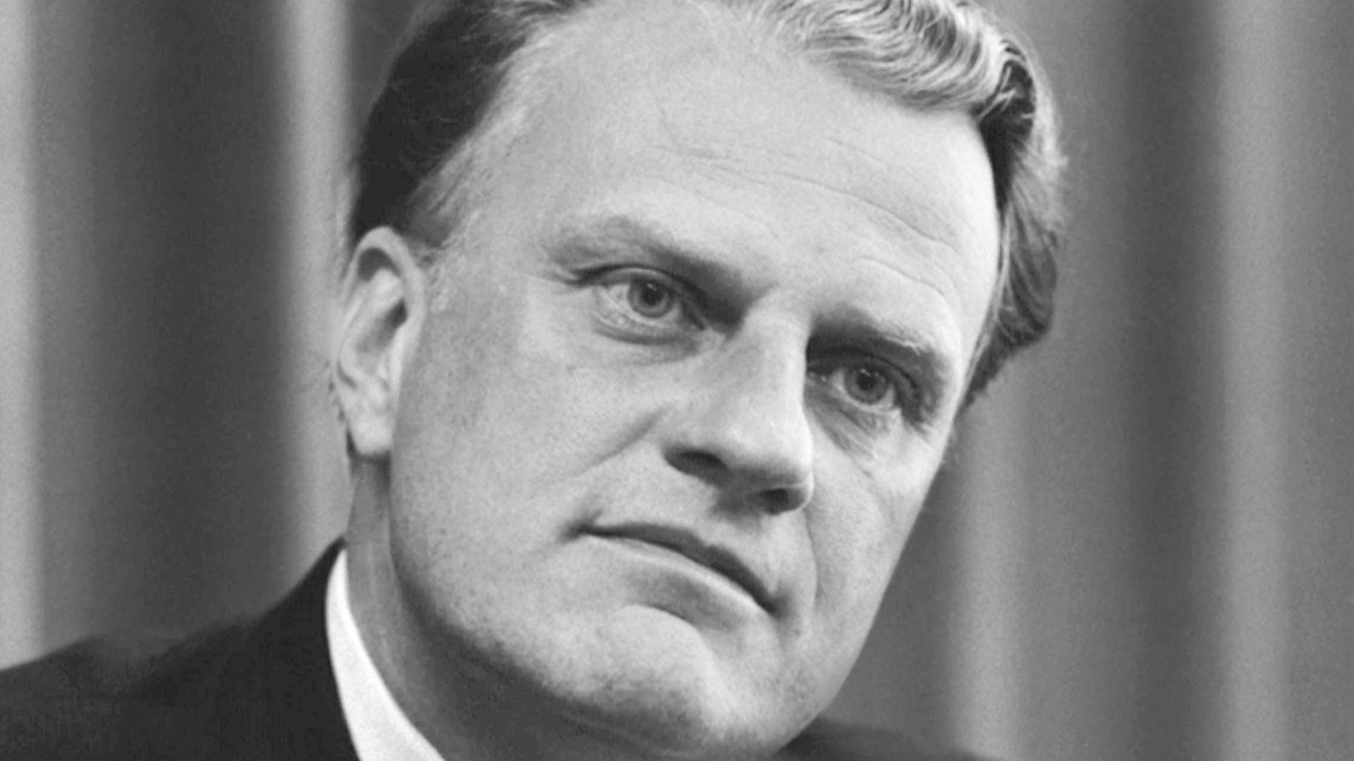 File:Billy Graham bw photo, April 11, 1966.jpg
