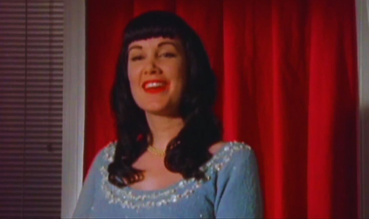 Screenshot from Bettie Page: Dark Angel (2004)