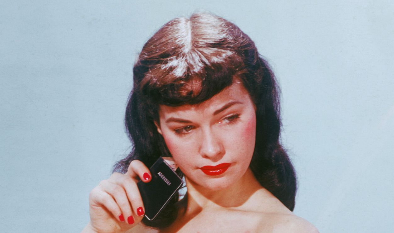 Gettyimages - 71654774, American glamour model and pin-up girl Bettie Page poses 