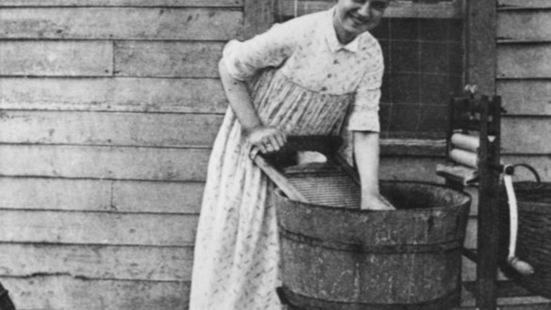 File:StateLibQld 1 70375 Woman handwashing clothes on the veranda of a house, 1902-1904.jpg