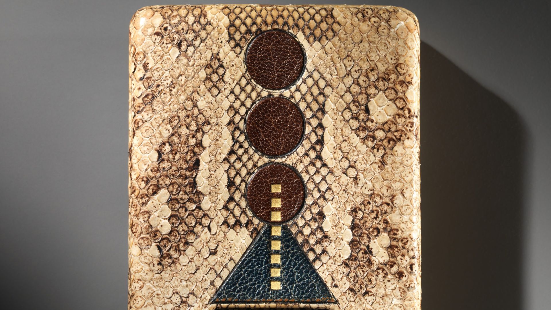 File:Cigarette Case MET DP291212.jpg