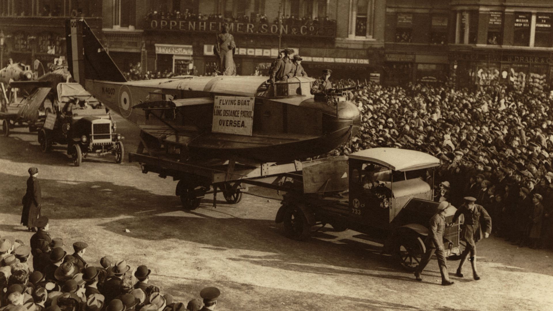 File:Military parade float of the