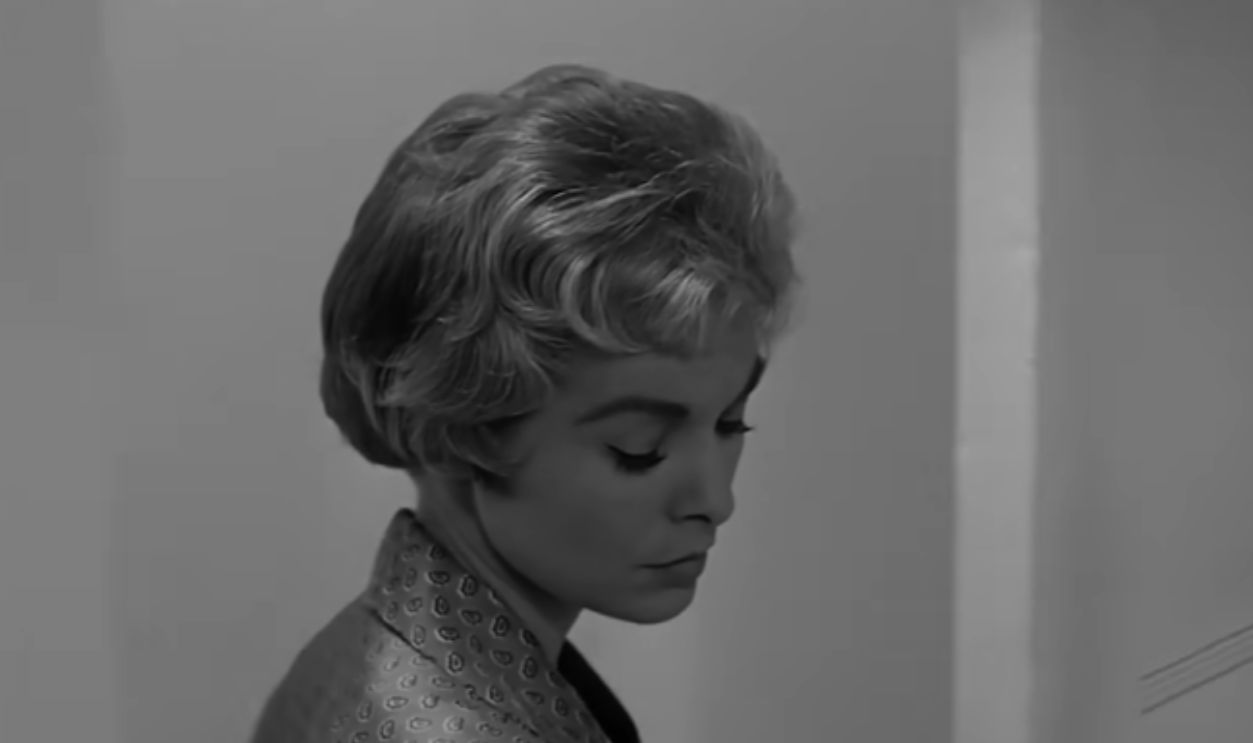 Screenshot from Psycho (1960)