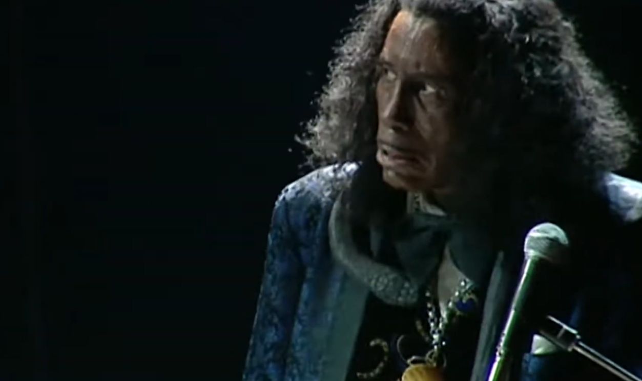 Screenshot from I Put a Spell on Me (2001)