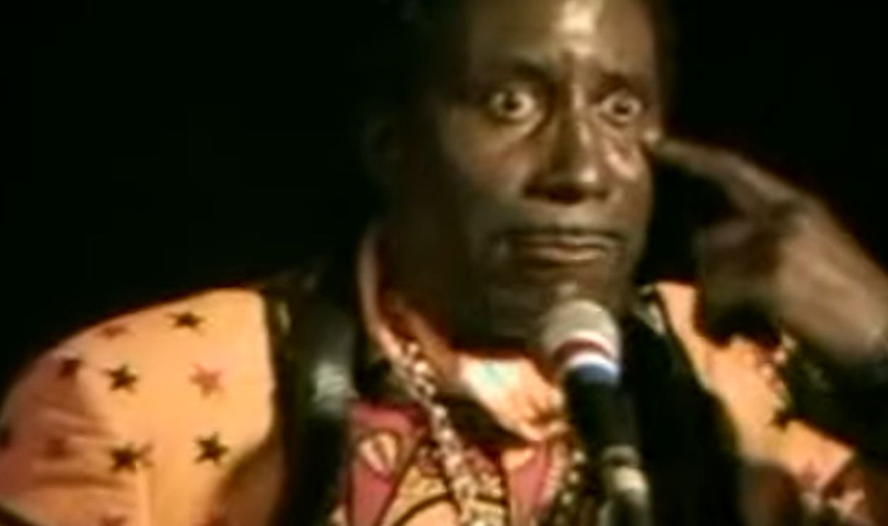 Screenshot from I Put a Spell on Me (2001)