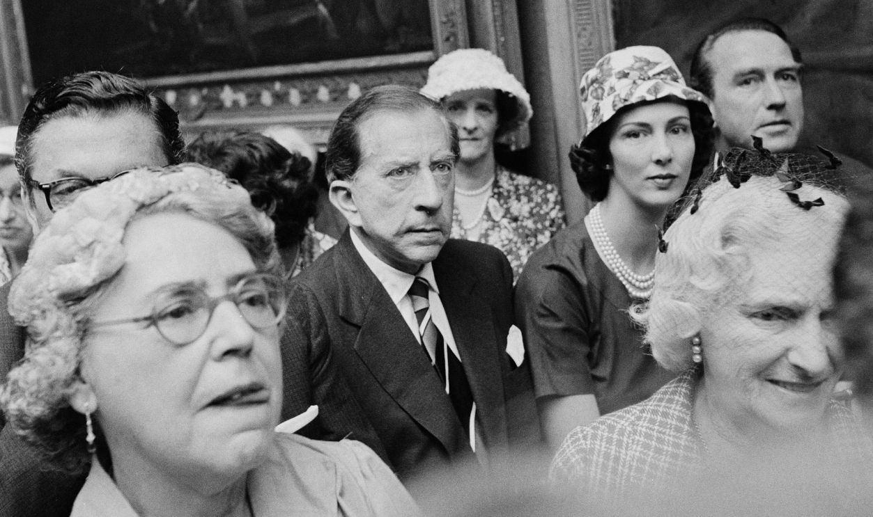 American oil tycoon J Paul Getty (1892 - 1976) attending a sale of fine art paintings at Sotheby's auction house in London, July 15th 1959. 