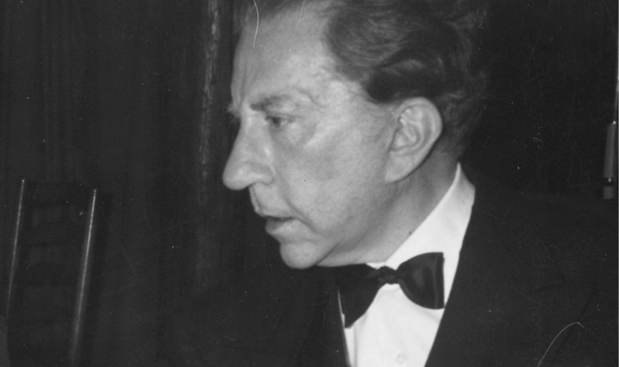 4th January 1955: (From left to right) Prince Massimo, Penelope Kitson and J. Paul Getty (1892 – 1976) at the River Club