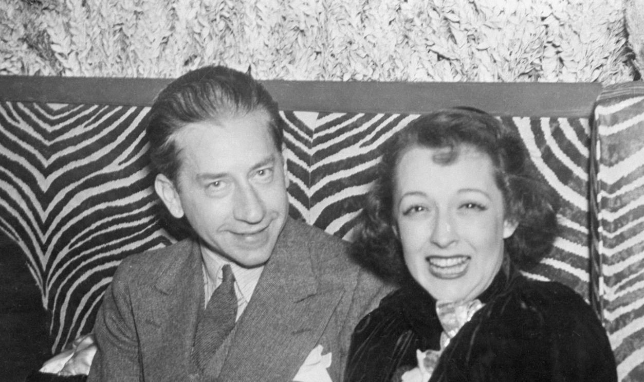 J. Paul Getty and Louise Dudley Lynch were married at the U.S. Consulate in Rome in 1939. They have one son, Timothy Christopher.