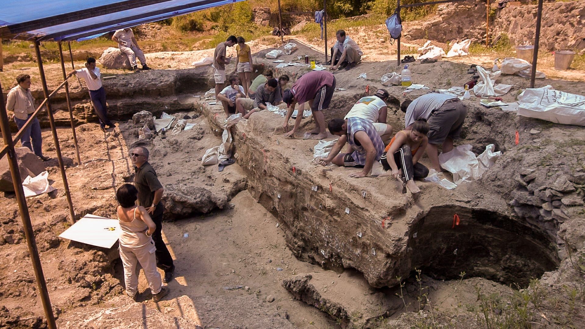 File:Dmanisi excavation site (2007)a.jpg