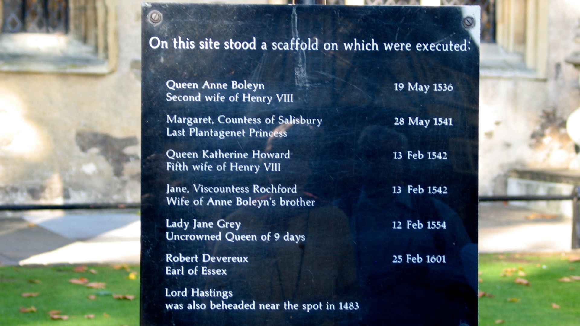 File:Tower of London scaffold.jpg