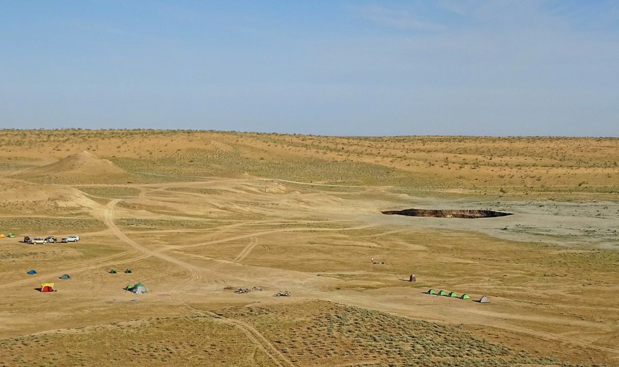 Stone Gates Measure Up To 1,600 Feet Across Desert Terrain