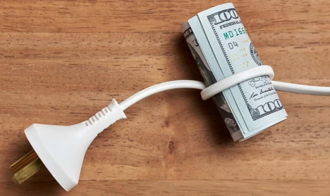 Conceptual Image About The High Economic Cost Of Electric Power, Shutterstock, 2138373679