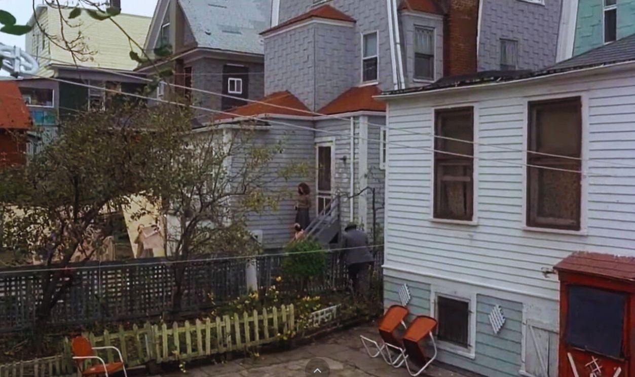 Screenshot from Radio Days (1987)