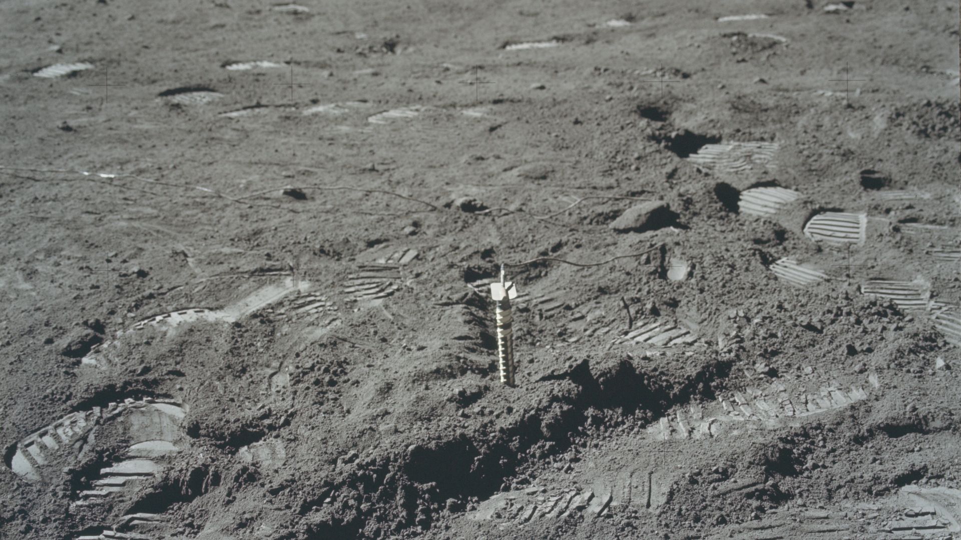 File:AS17-134-20494 (21058985793).jpg