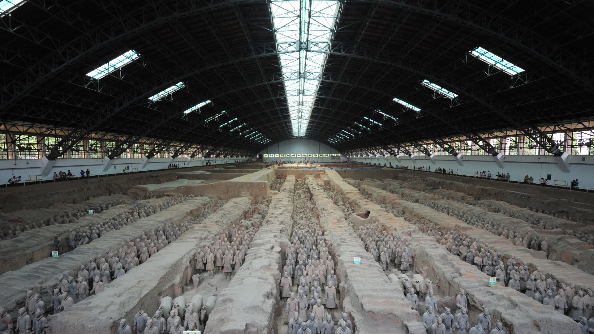File:1 terracotta army 2011.JPG