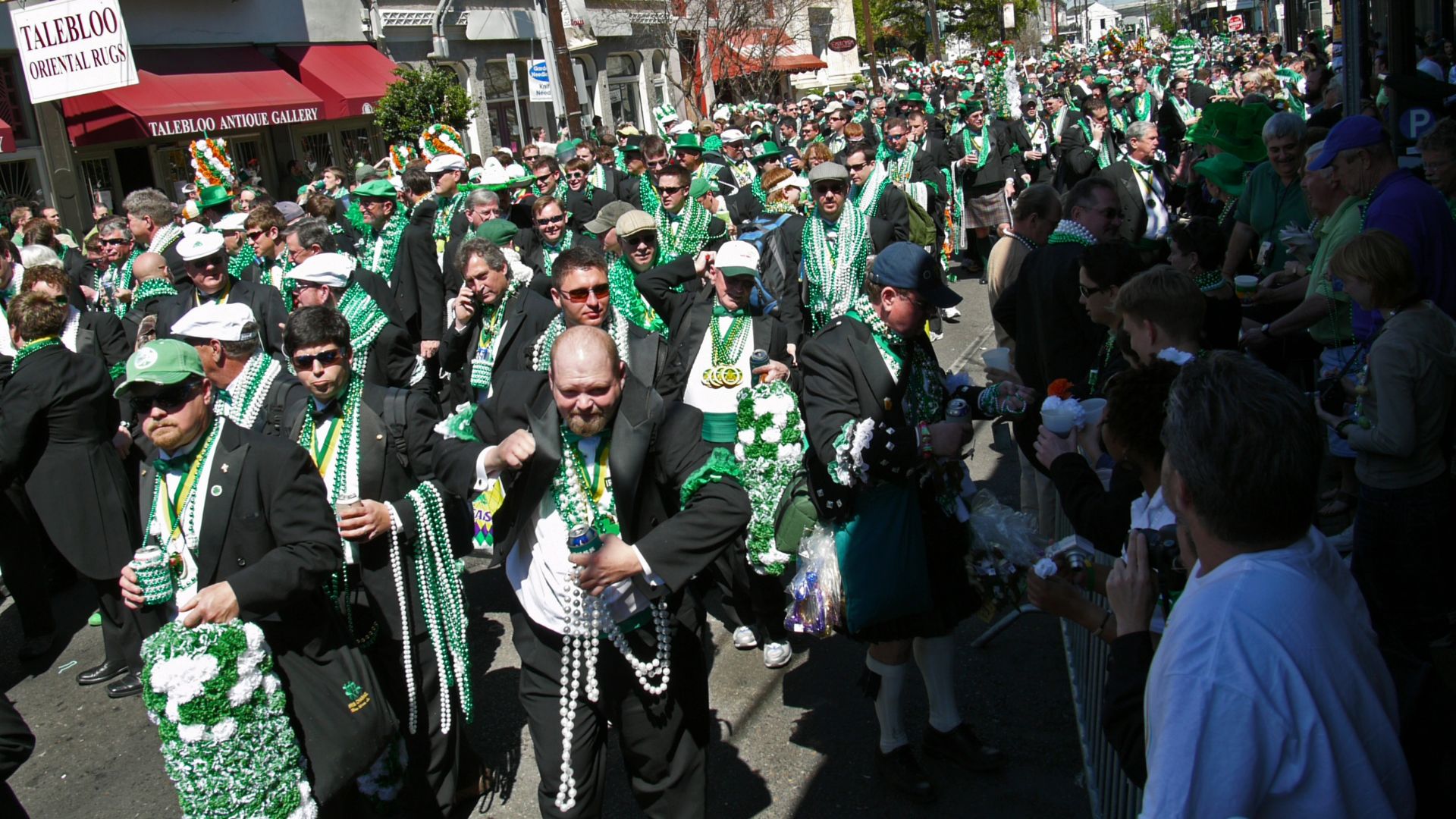File:St Pattys New Orleans - sea of green 03.jpg