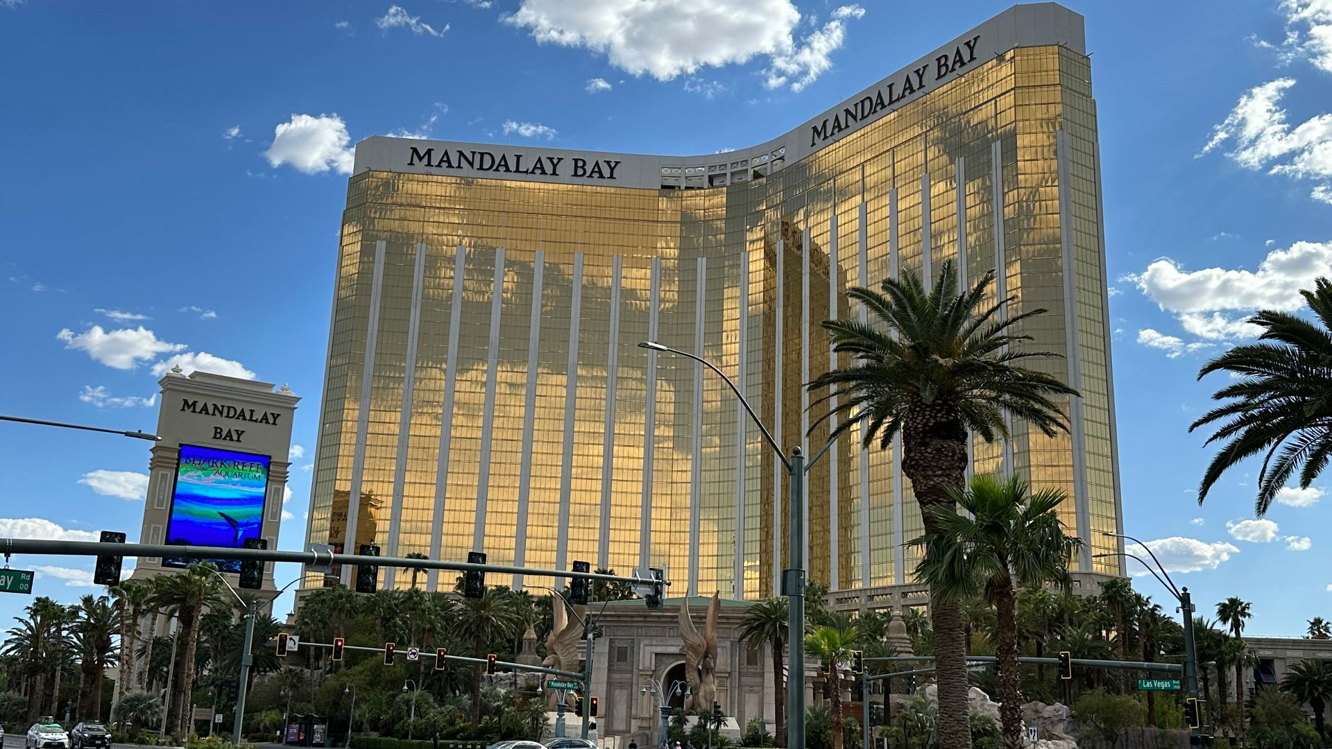 File:Mandalay Bay May 22 2023.jpg