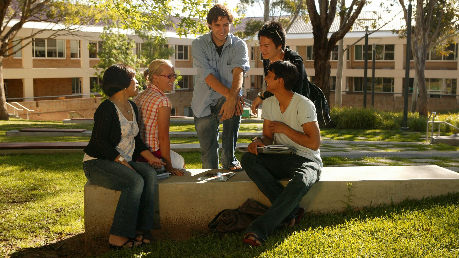 File:Group of people talking.jpg