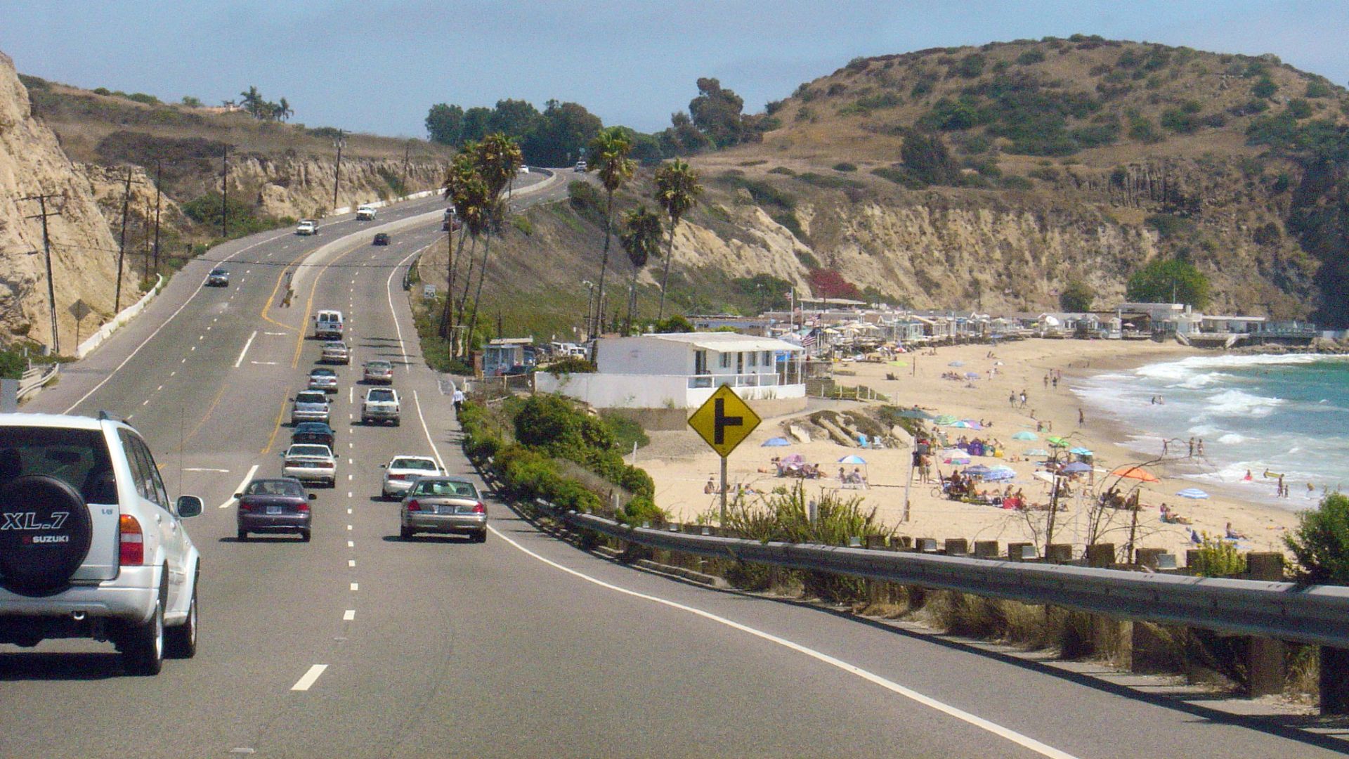File:PCH Near Laguna Beach.jpg