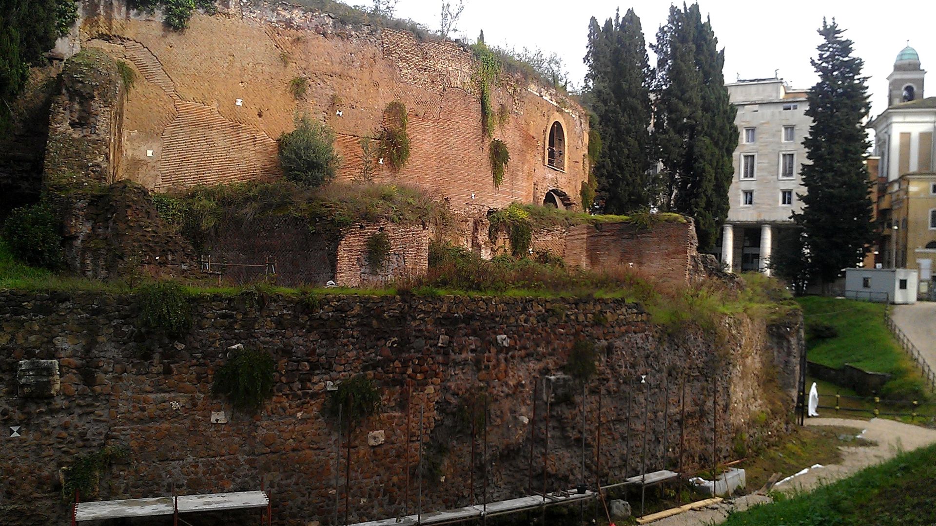 File:Side of Mausoleum of Augustus.jpg