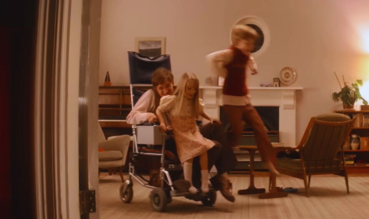 Screenshot from The Theory of Everything (2014)