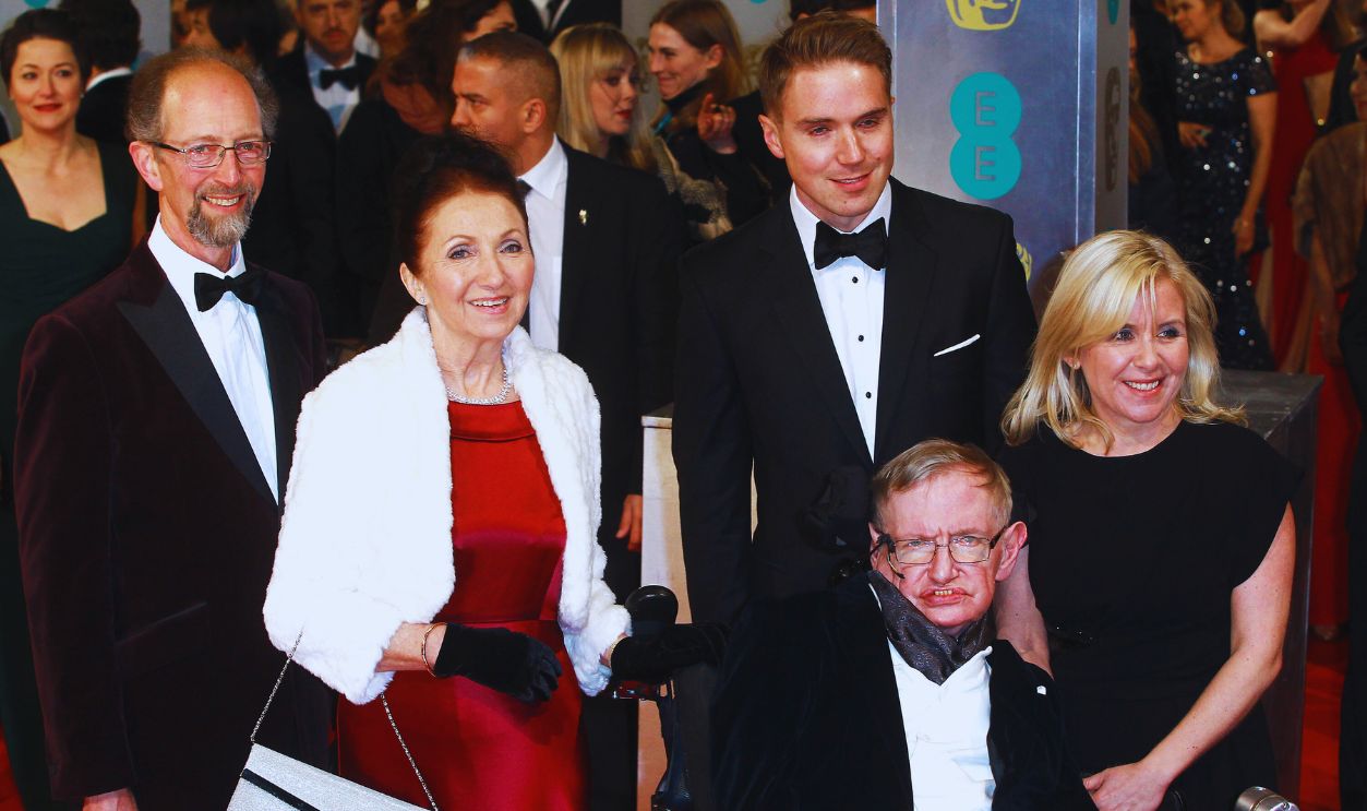 Gettyimages - 463183236, The EE British Academy Film Awards: Red Carpet Arrivals 