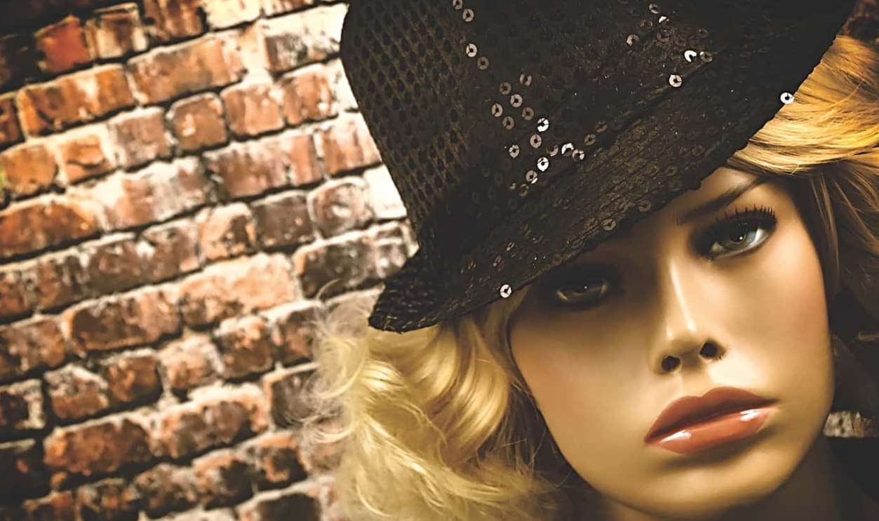 Mysterious-Young-Woman-Femininity