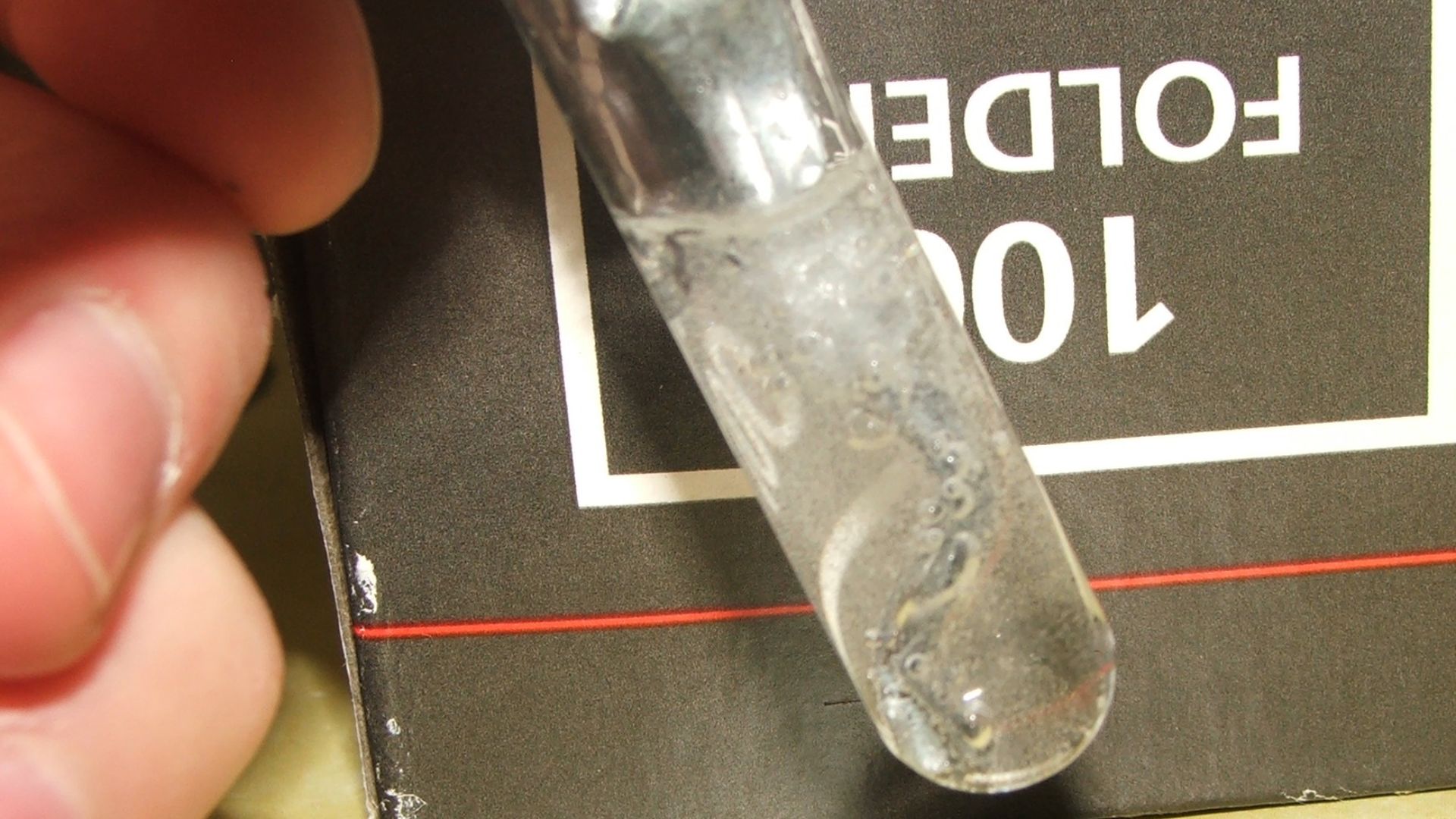 File:Zn reaction with HCl.JPG