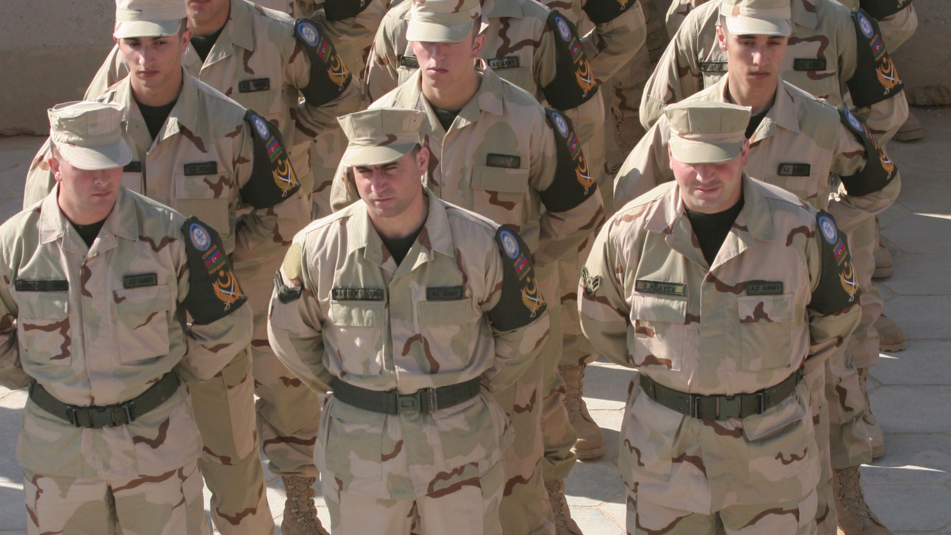 File:Azerbaijani soldiers in Iraq 27.jpg