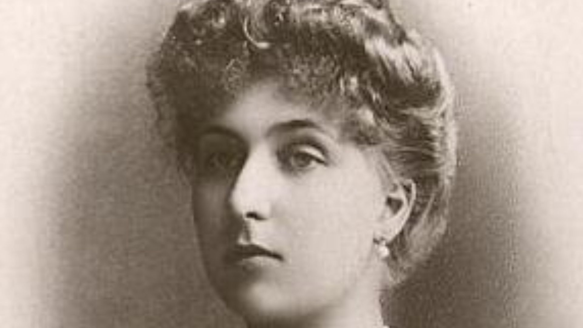 File:Victoria Eugenie of Battenberg 1906.jpg